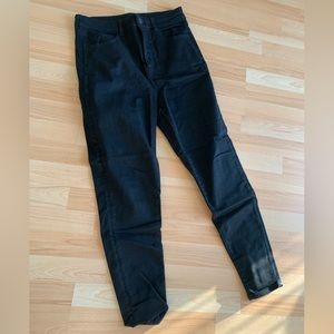 GUC American Eagle black skinny jeans